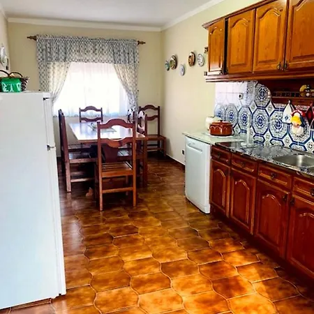 Swordfish Ocean View House בית נופש *